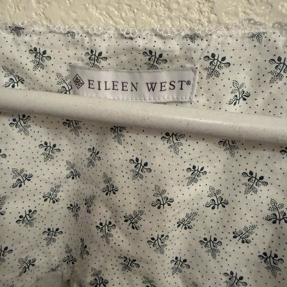 Eileen West Ballet Night Gown Long Sleeve 100% Cotton, Lace with velvet ribbon - Picture 12 of 15